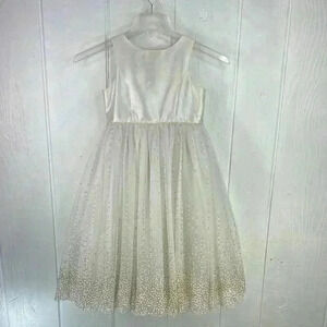 David’s Bridal Girls Size 7 Sleeveless Formal Cream button in back Dress w/Bow